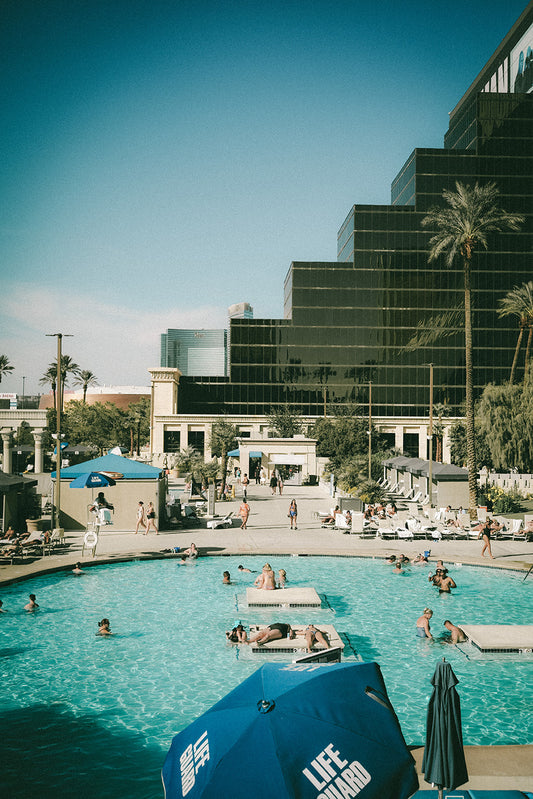 VEGAS LIFE GUARD