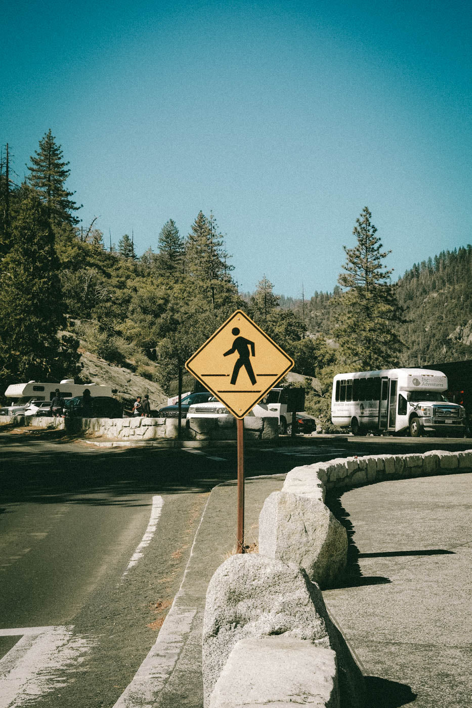 VISTA POINT AHEAD