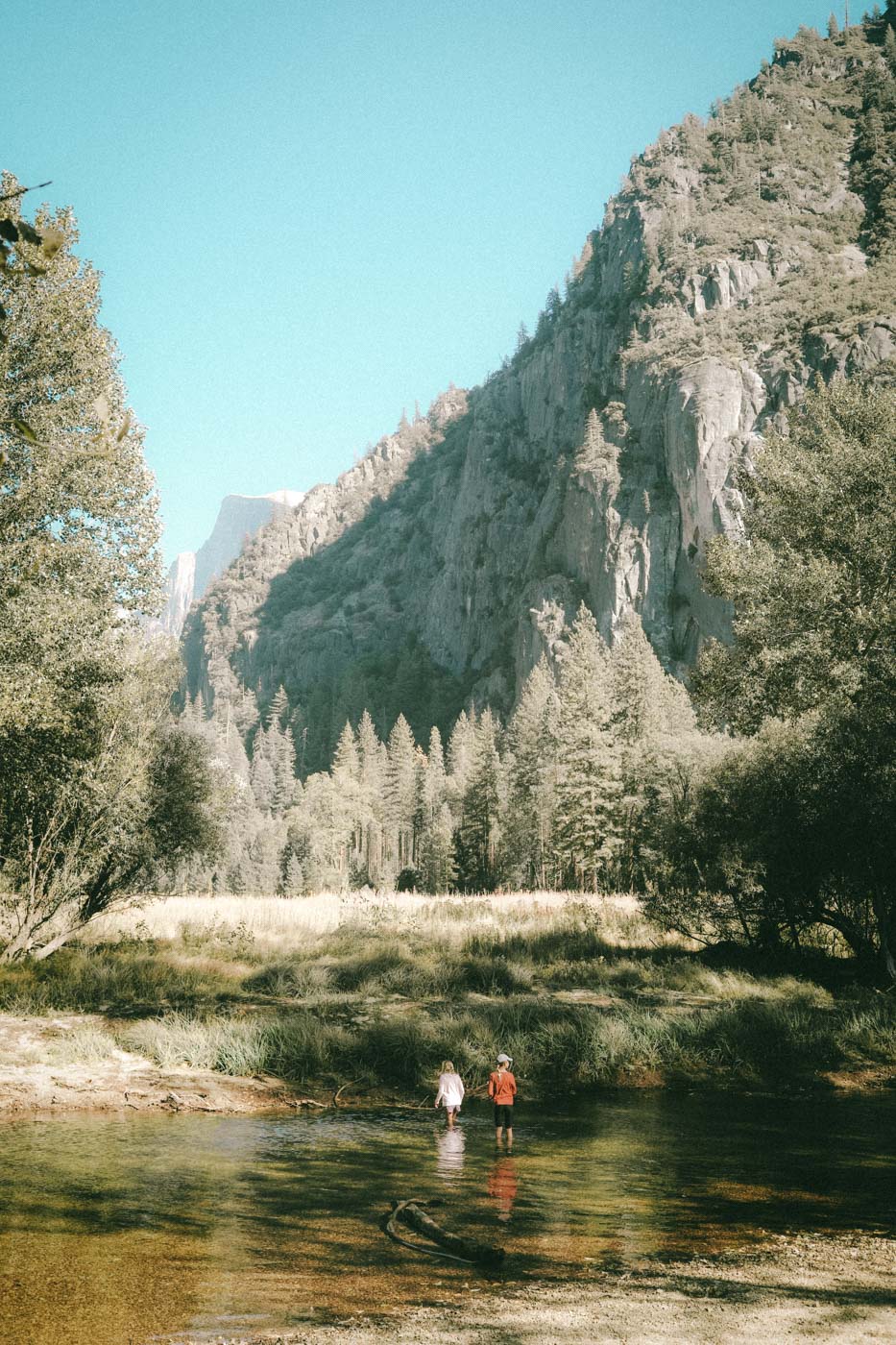 SILENT YOSEMITE RIVER