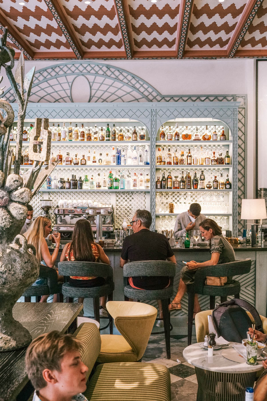 BAR AREA AT HOTEL CAPPUCCINO