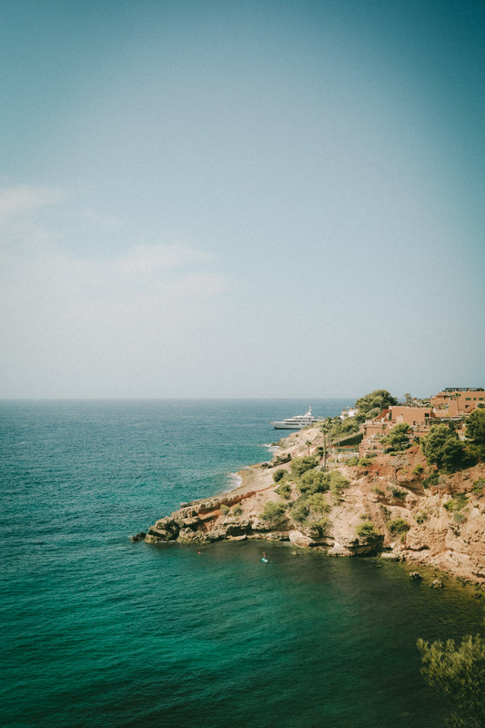 BLUE YACHT HORIZONS