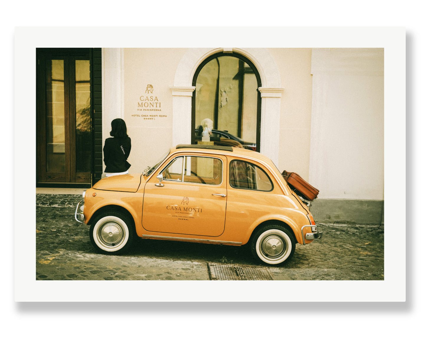 ROMAN YELLOW